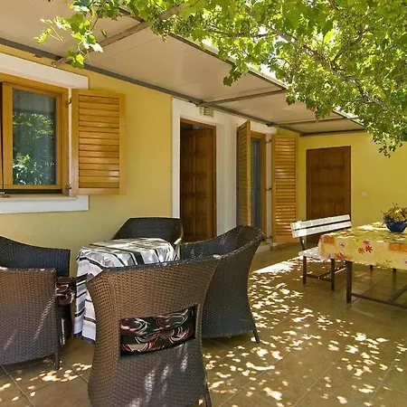 Eden House With Private Pool And Vineyard * Kastela